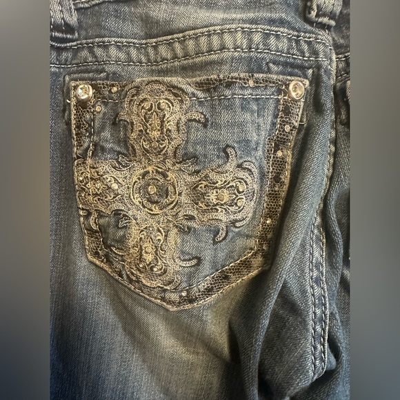Classic Blue Women's Jeans MissMe Size 28 Bejeweled - Picture 7 of 7